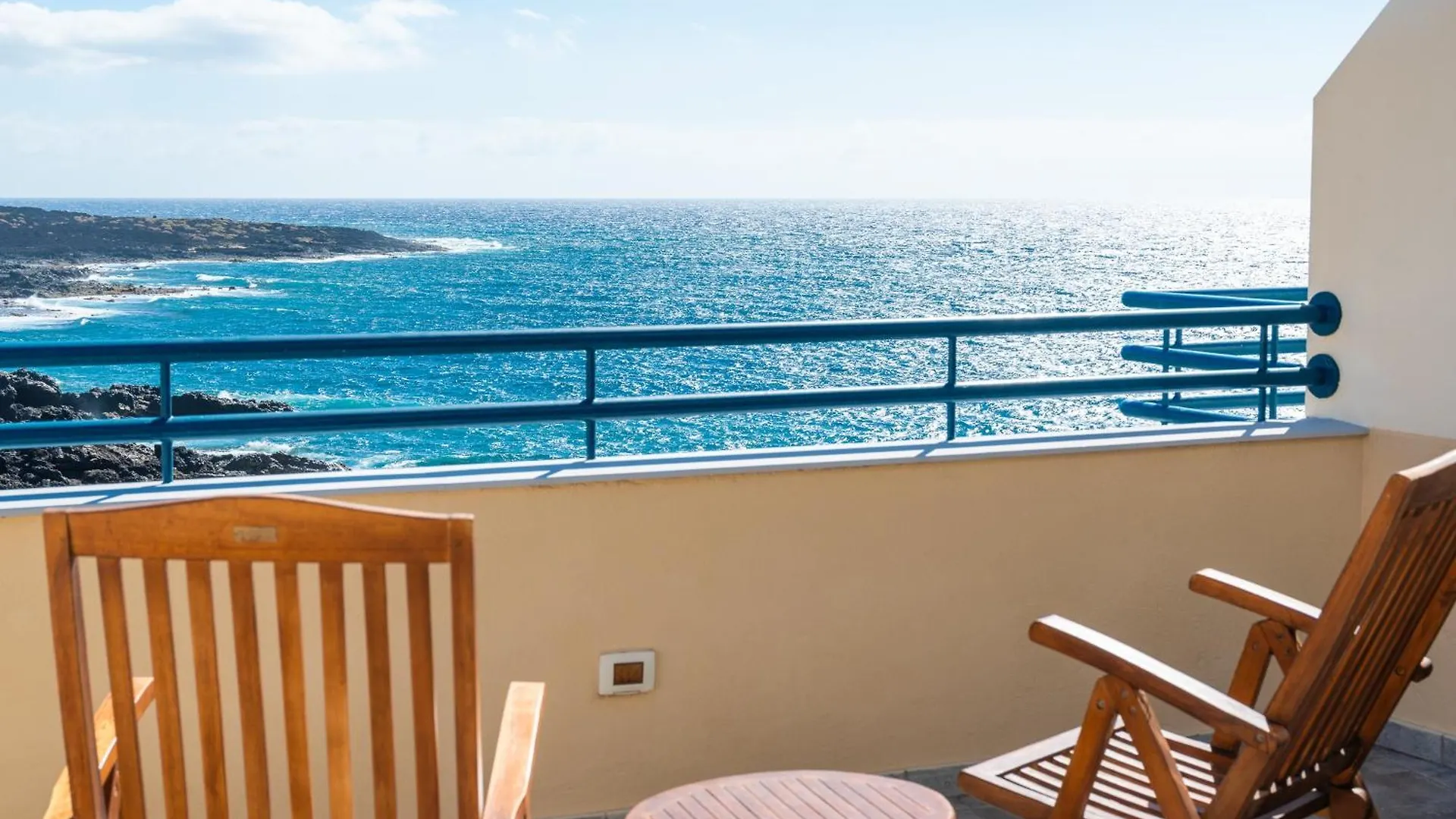 Holiday home La Mar Loft Apartment With Hot Tub Puertito de Guimar Spain